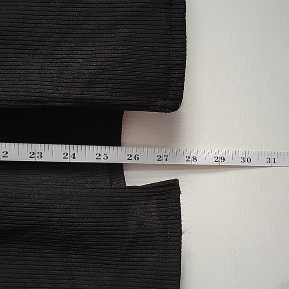 3/4 Sleeve Black Clip Top - Picture 4 of 7